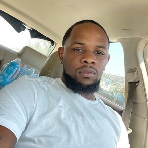 Meet your Posher, Devonte